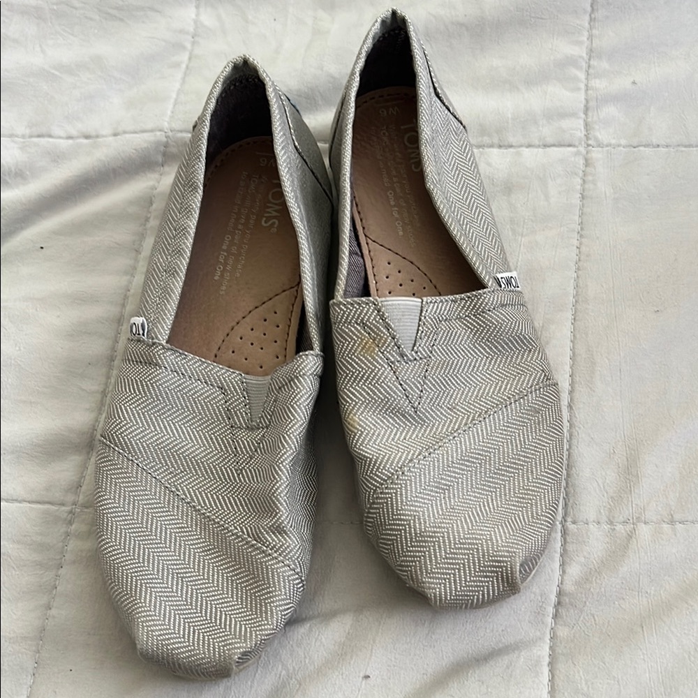 Toms Light Gray Herringbone Slip-Ons